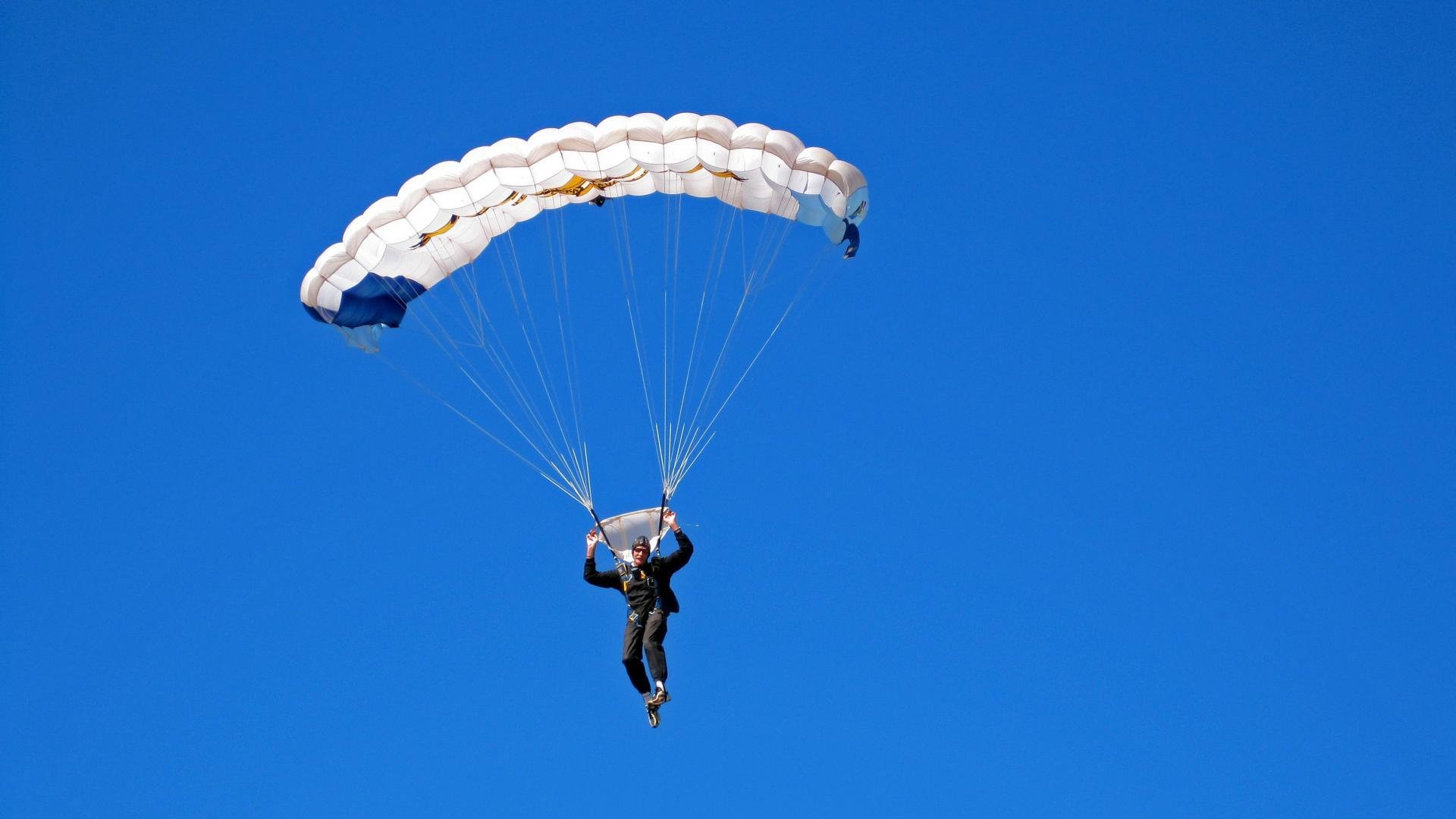 冷门与热望，当牙买加掀翻哥伦比亚，厄德高在别处成为关键先生