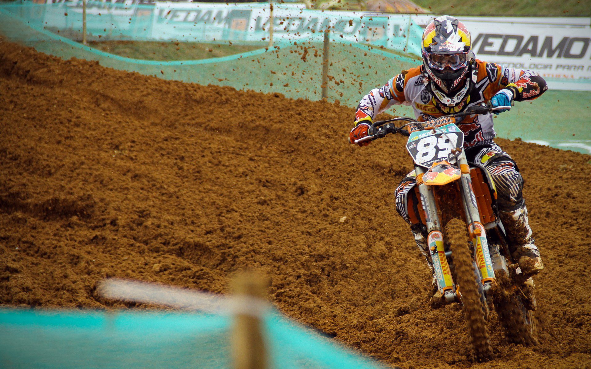 哈兰德独舞威斯特法伦，英格兰险胜多特蒙德的战术博弈